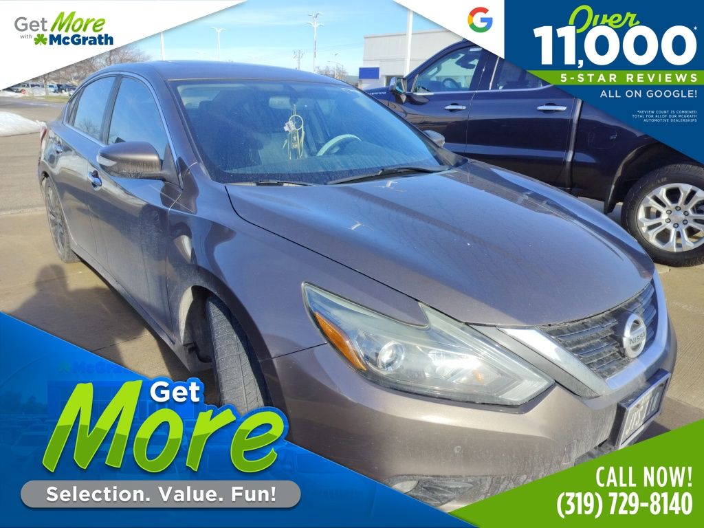 2016 Nissan Altima SL's photo