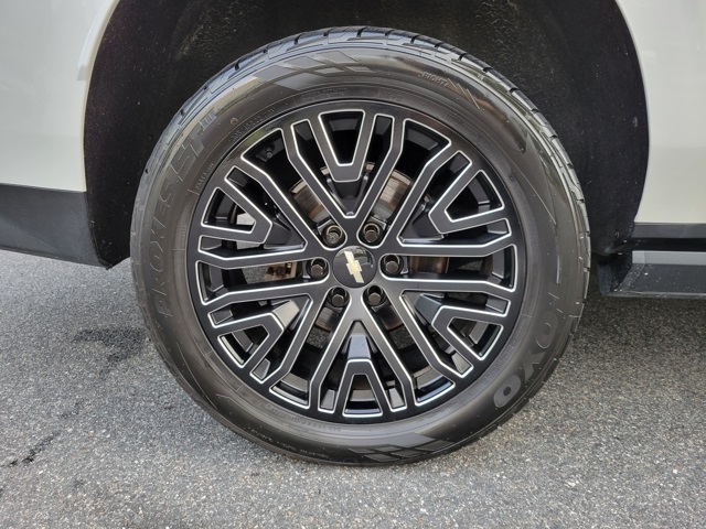 2021 Chevrolet Suburban High Country photo 15