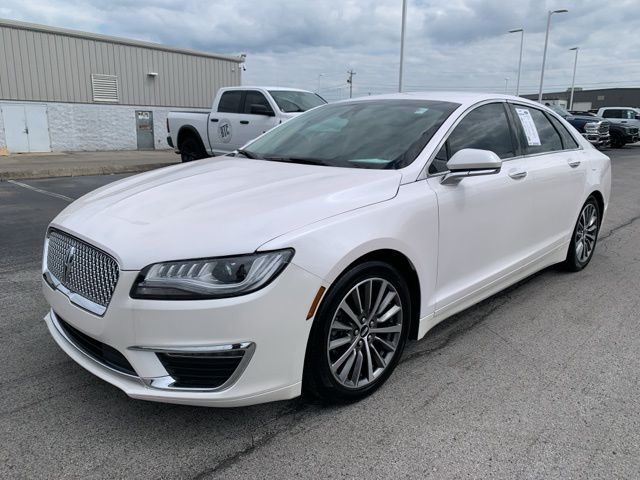 2020 Lincoln MKZ Standard photo 3