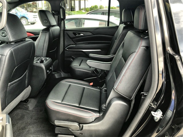 2025 Chevrolet Traverse Z71 photo 13