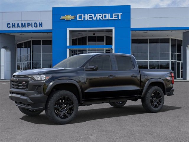 2025 Chevrolet Colorado Trail Boss photo 2