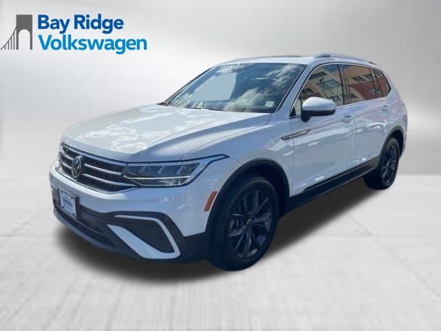 2022 Volkswagen Tiguan SE photo 2
