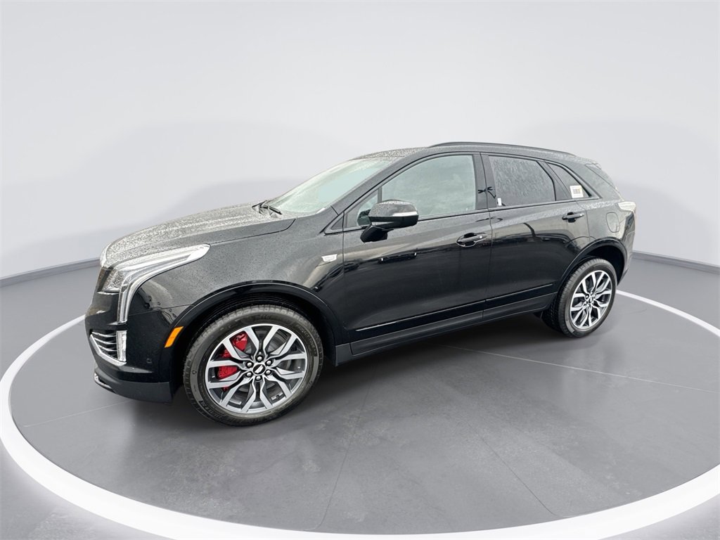 2026 Cadillac XT5 Sport's photo