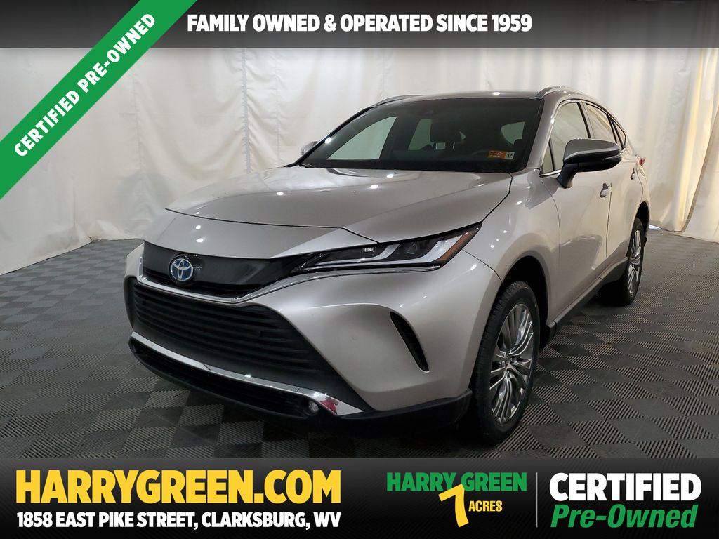 2024 Toyota Venza XLE's photo