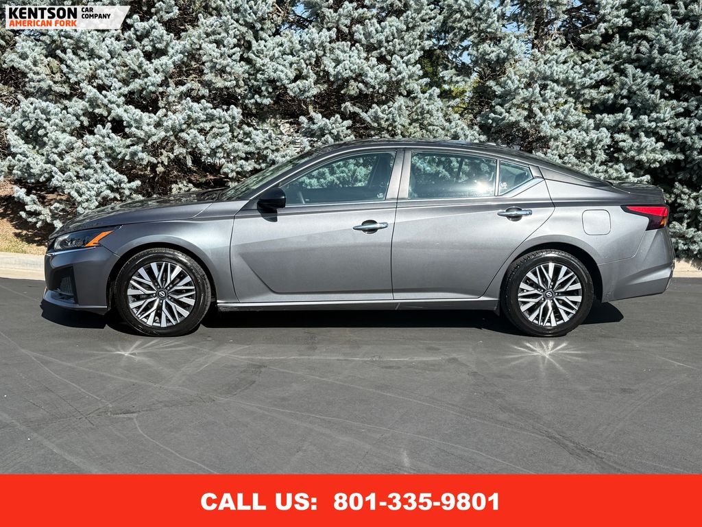 2024 Nissan Altima 2.5 SV photo 4
