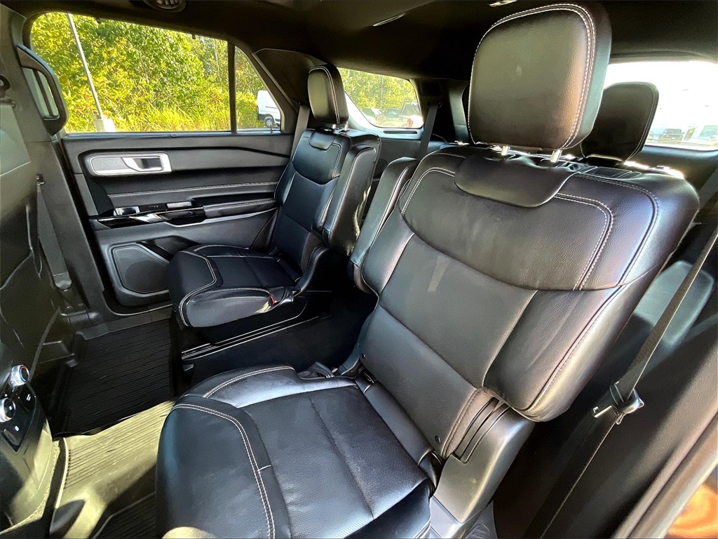 2023 Ford Explorer ST photo 11