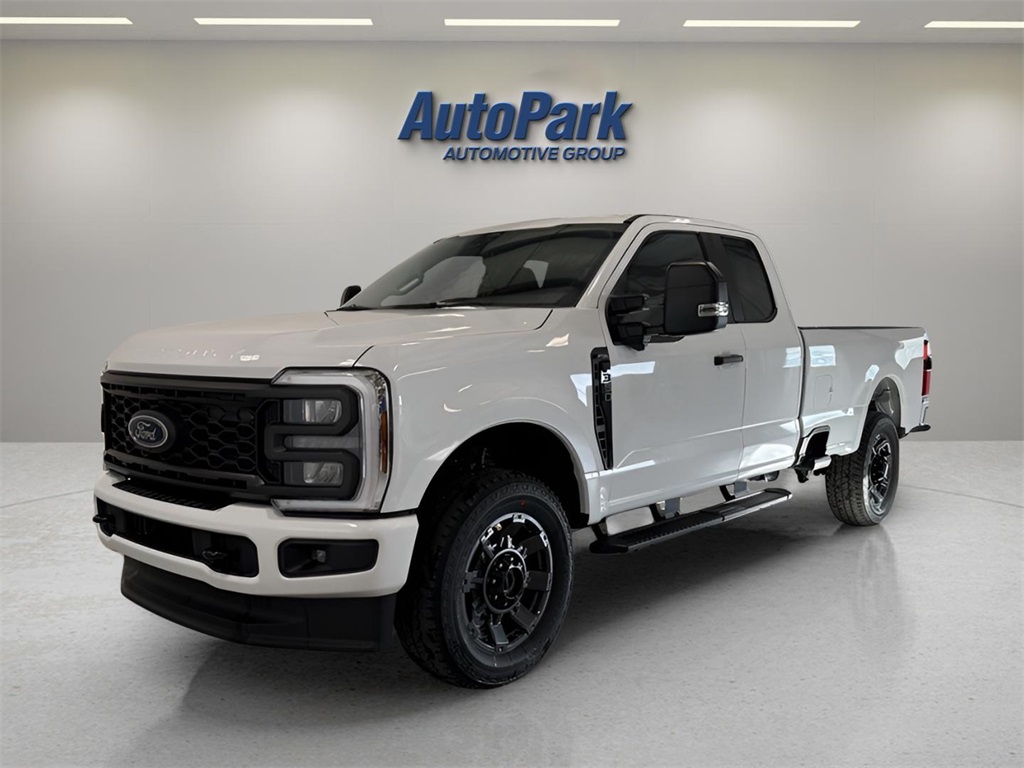 2026 Ford F-350 XL photo 2