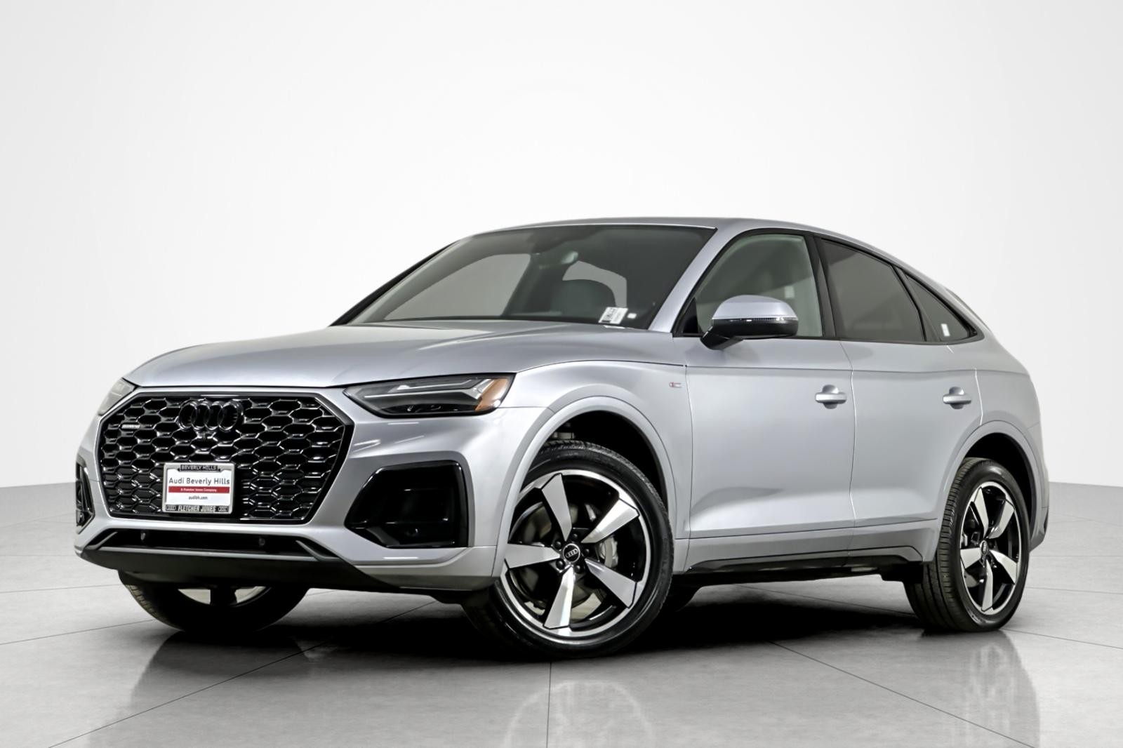 2023 Audi Q5 Sportback Premium Plus's photo