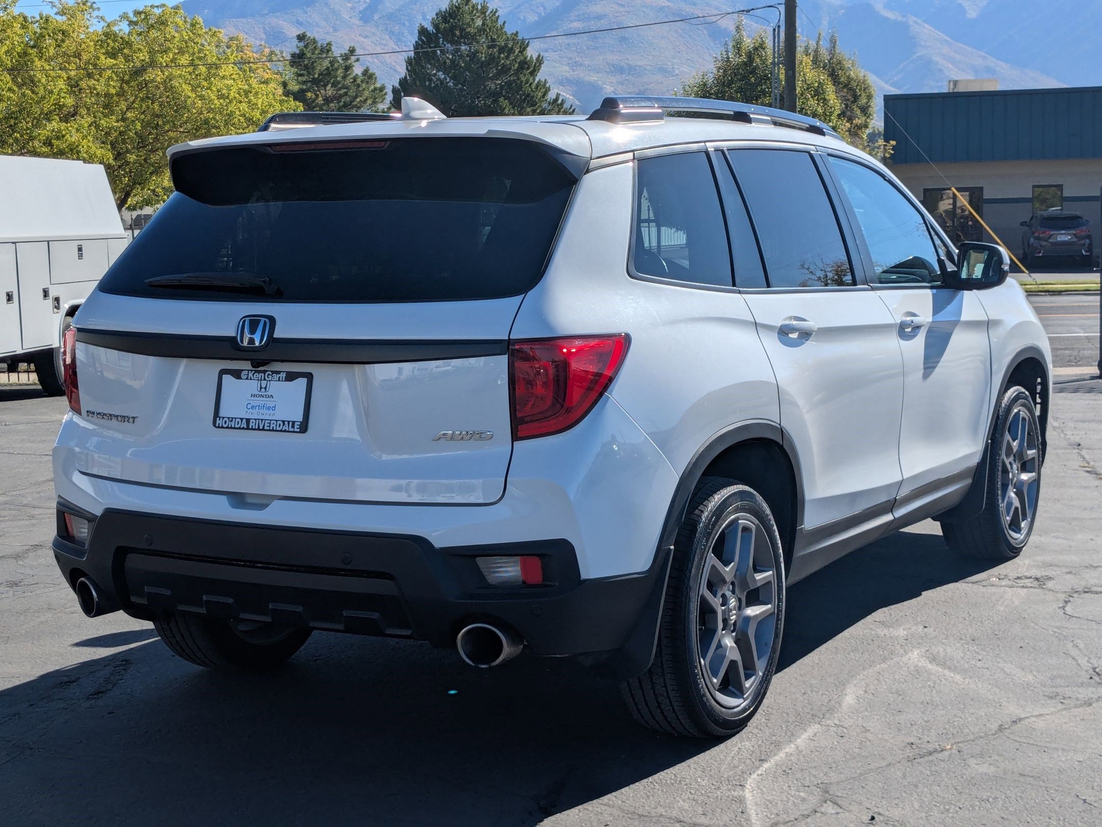 2023 Honda Passport EX-L photo 2