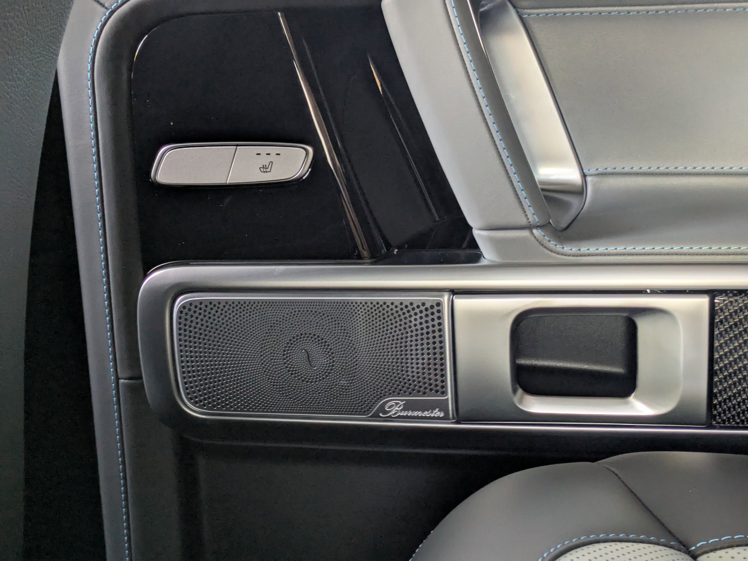 2025 Mercedes Benz G photo 12
