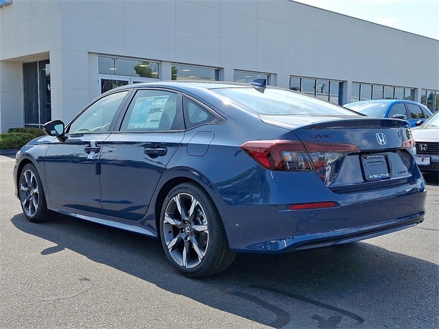 2026 Honda Civic Hybrid Sport Touring photo 4
