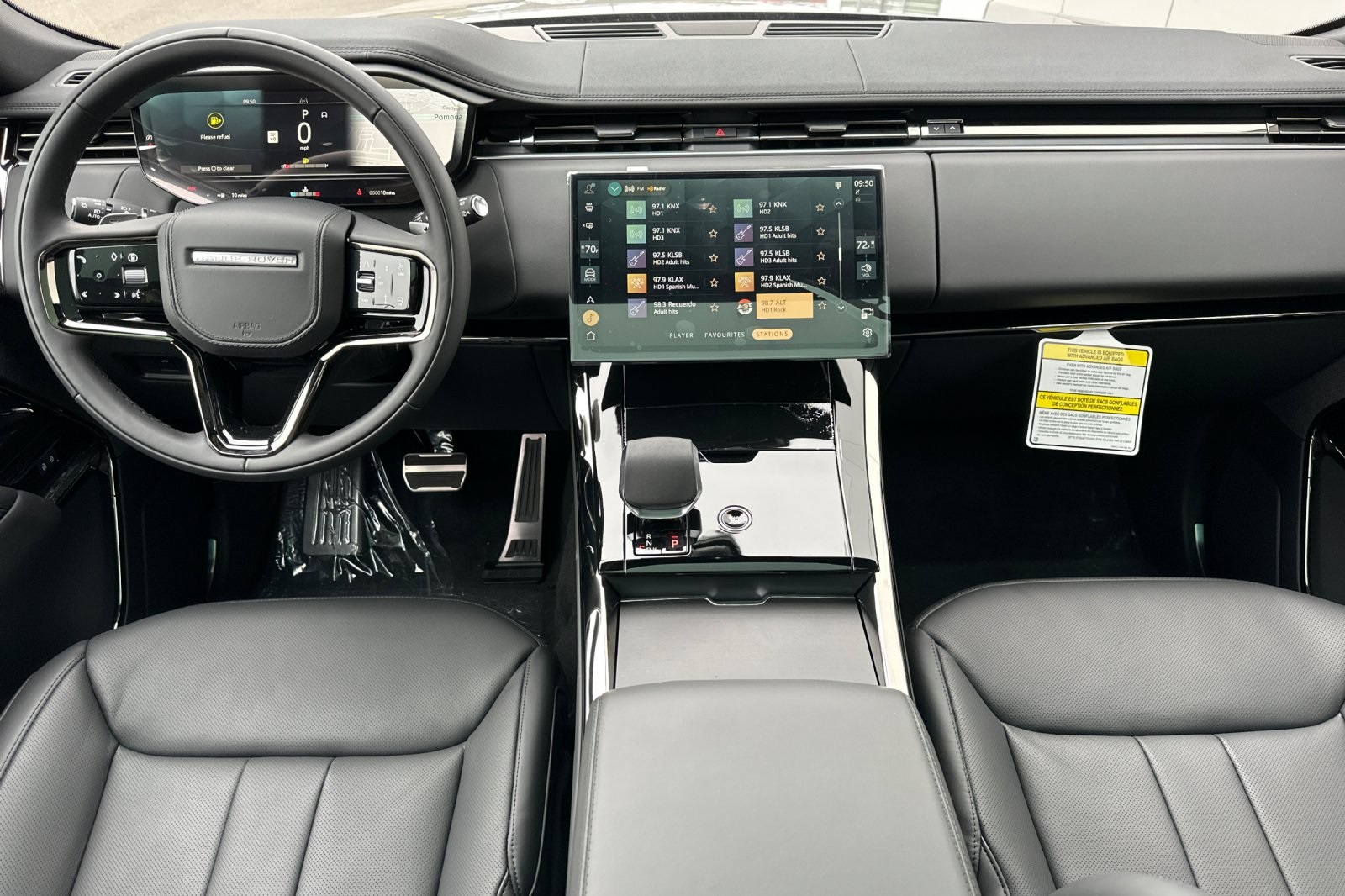 2025 Land Rover Range Rover Sport SE photo 15