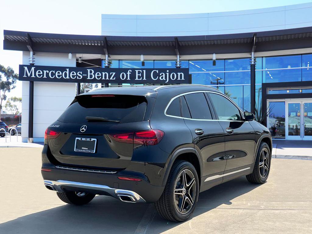 2026 Mercedes Benz GLA 250 photo 3