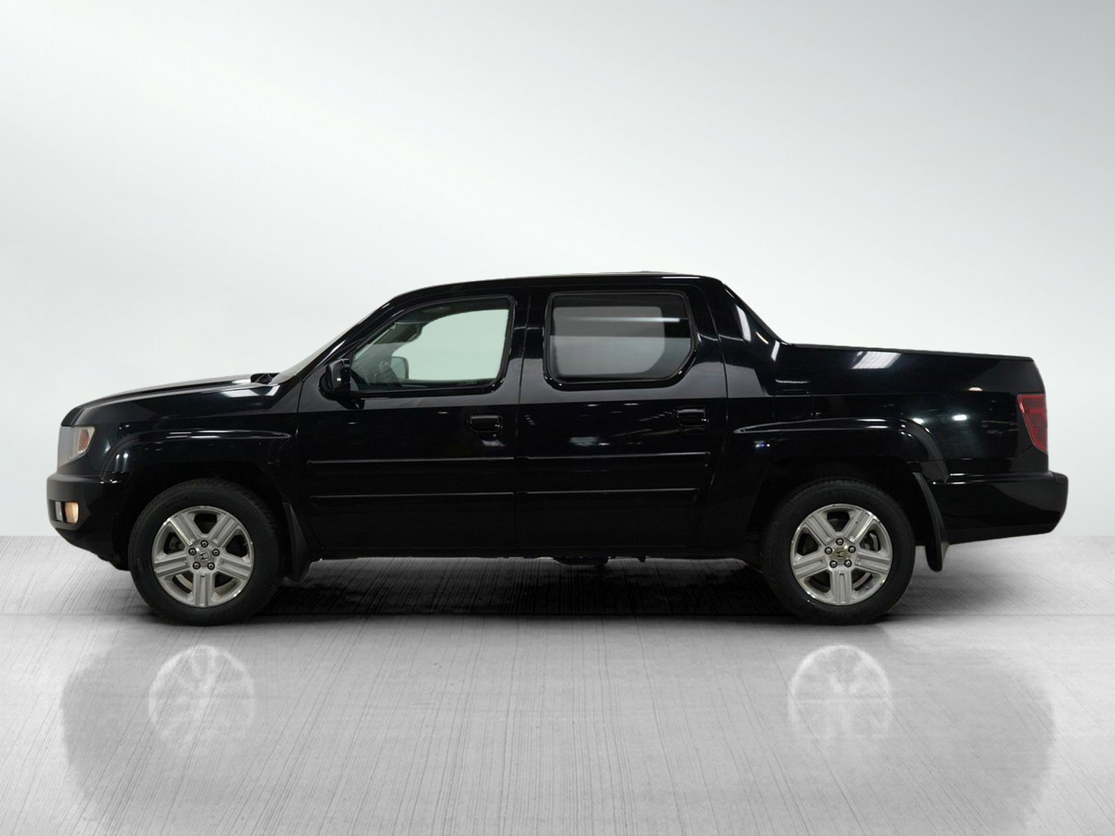 Used 2011 Honda Ridgeline RTL with VIN 5FPYK1F53BB451831 for sale in Burnsville, Minnesota