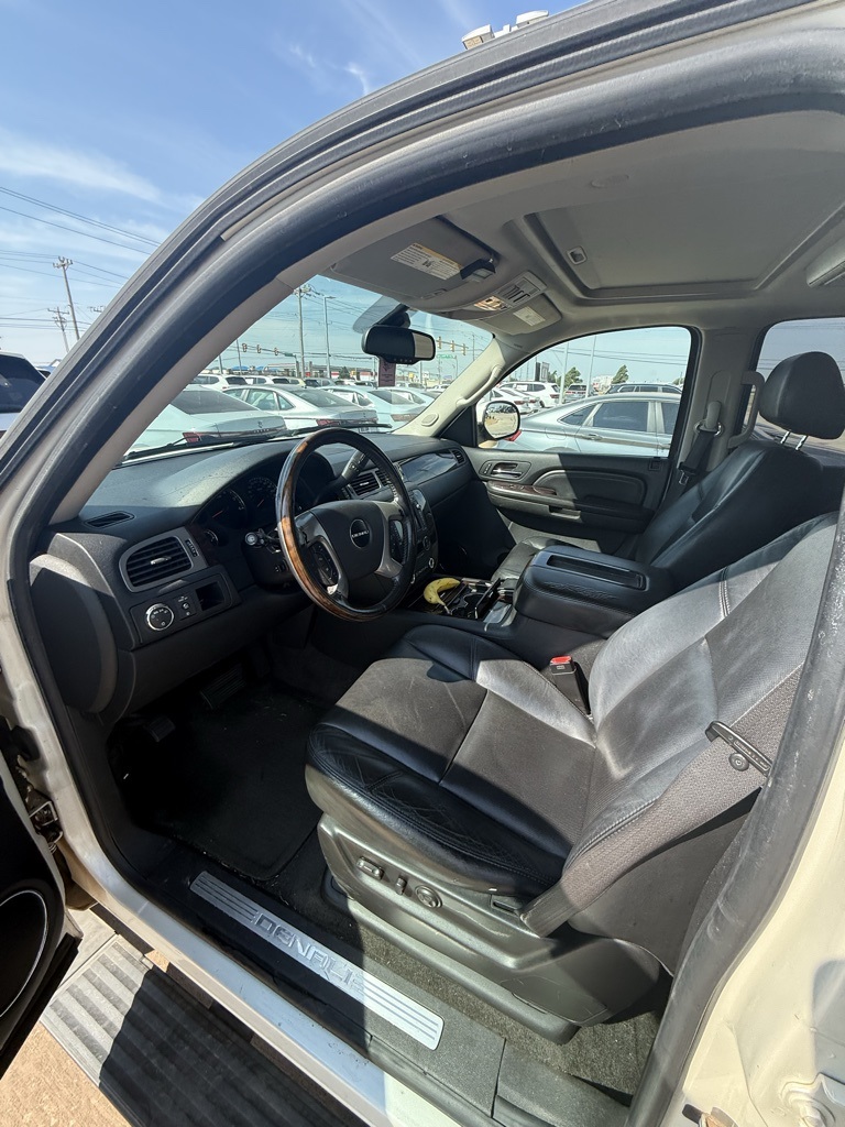 2009 Gmc Yukon Denali photo 6