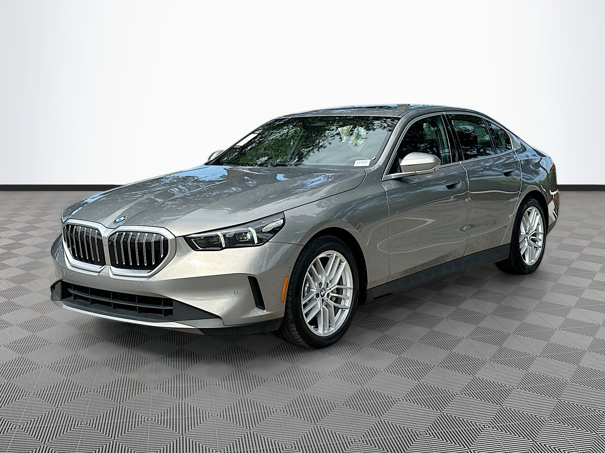 2025 Bmw 530i photo 3