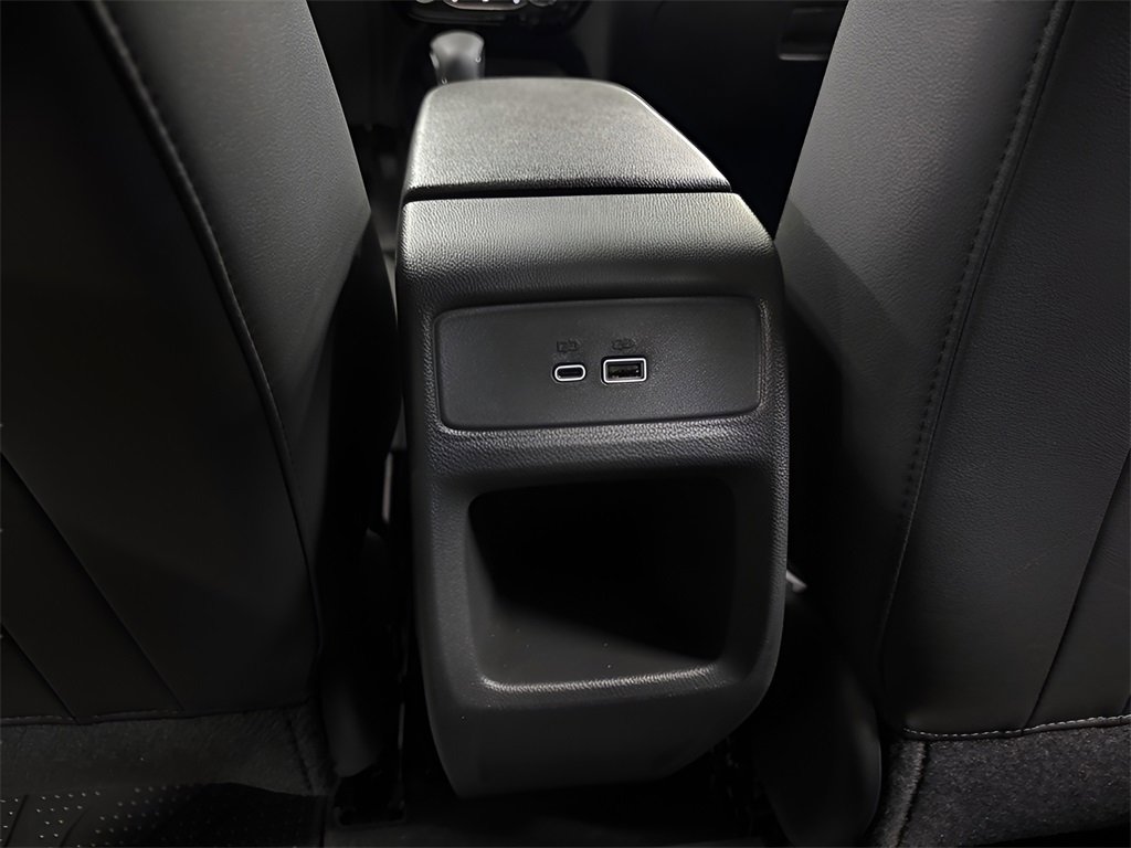 2025 Chevrolet Trax LT photo 25