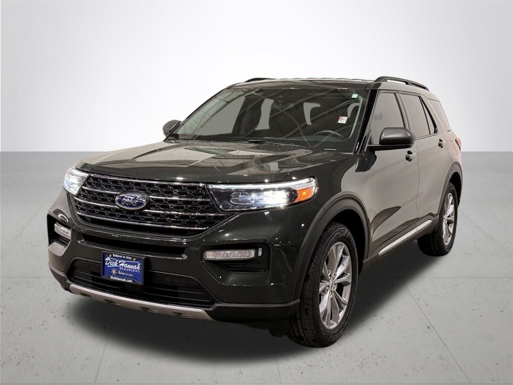 2022 Ford Explorer XLT photo 2