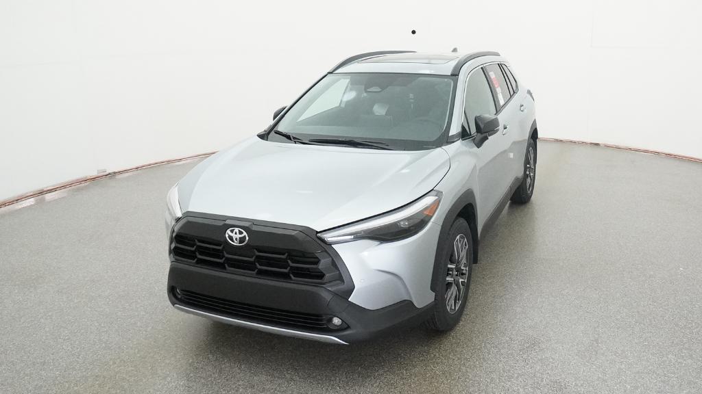 2026 Toyota Corolla Cross XLE photo 4