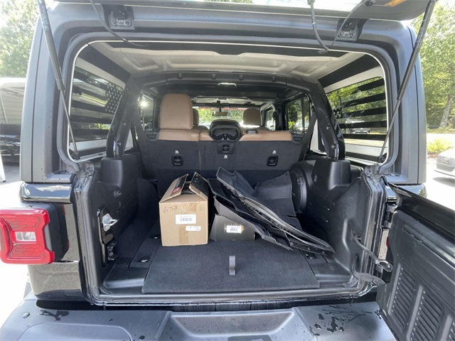 2023 Jeep Wrangler Rubicon photo 8