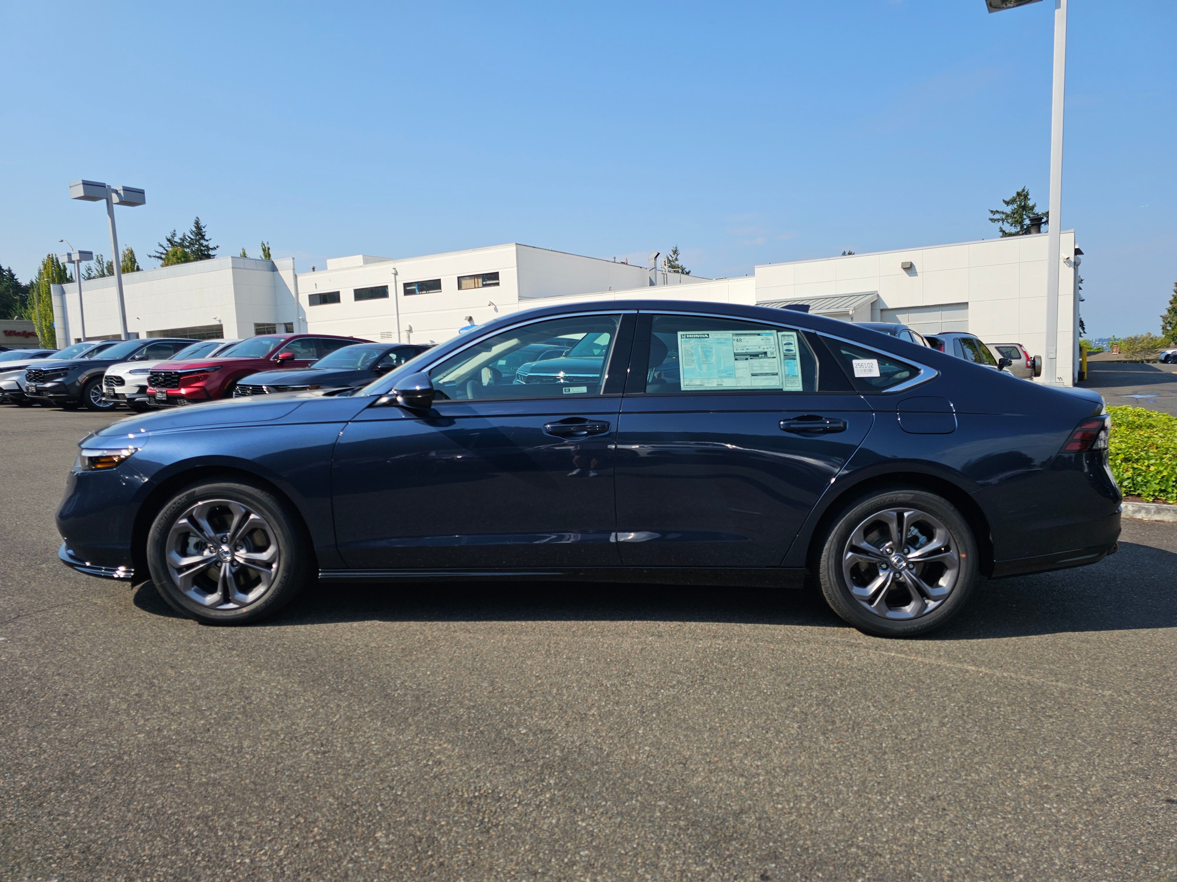 2025 Honda Accord Hybrid EX-L photo 2