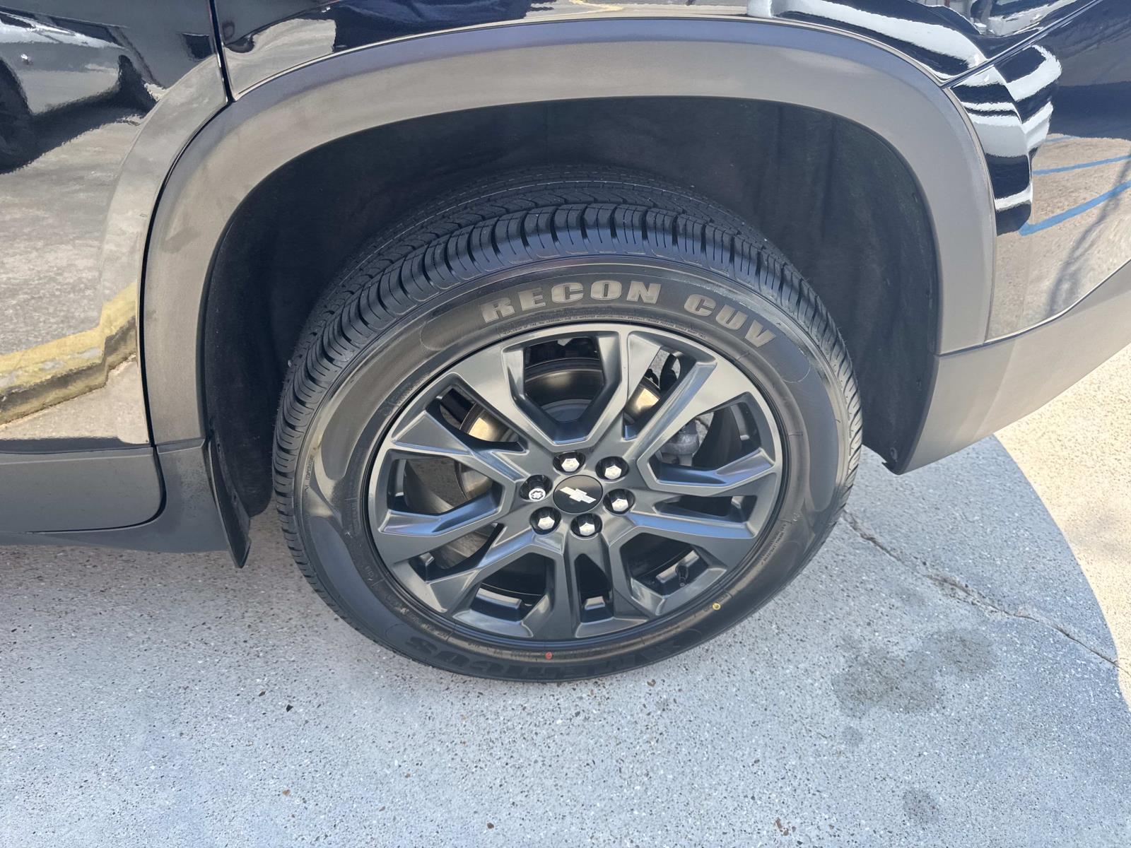 2021 Chevrolet Traverse RS photo 3