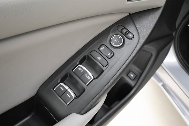 2018 Honda Accord Touring 2.0T photo 8