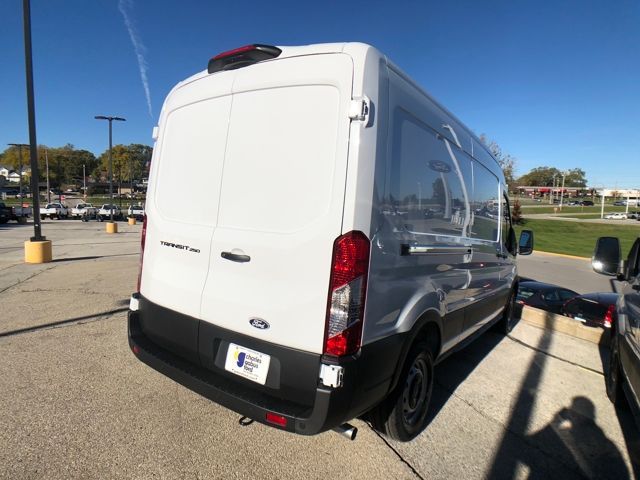 2026 Ford Transit photo 3