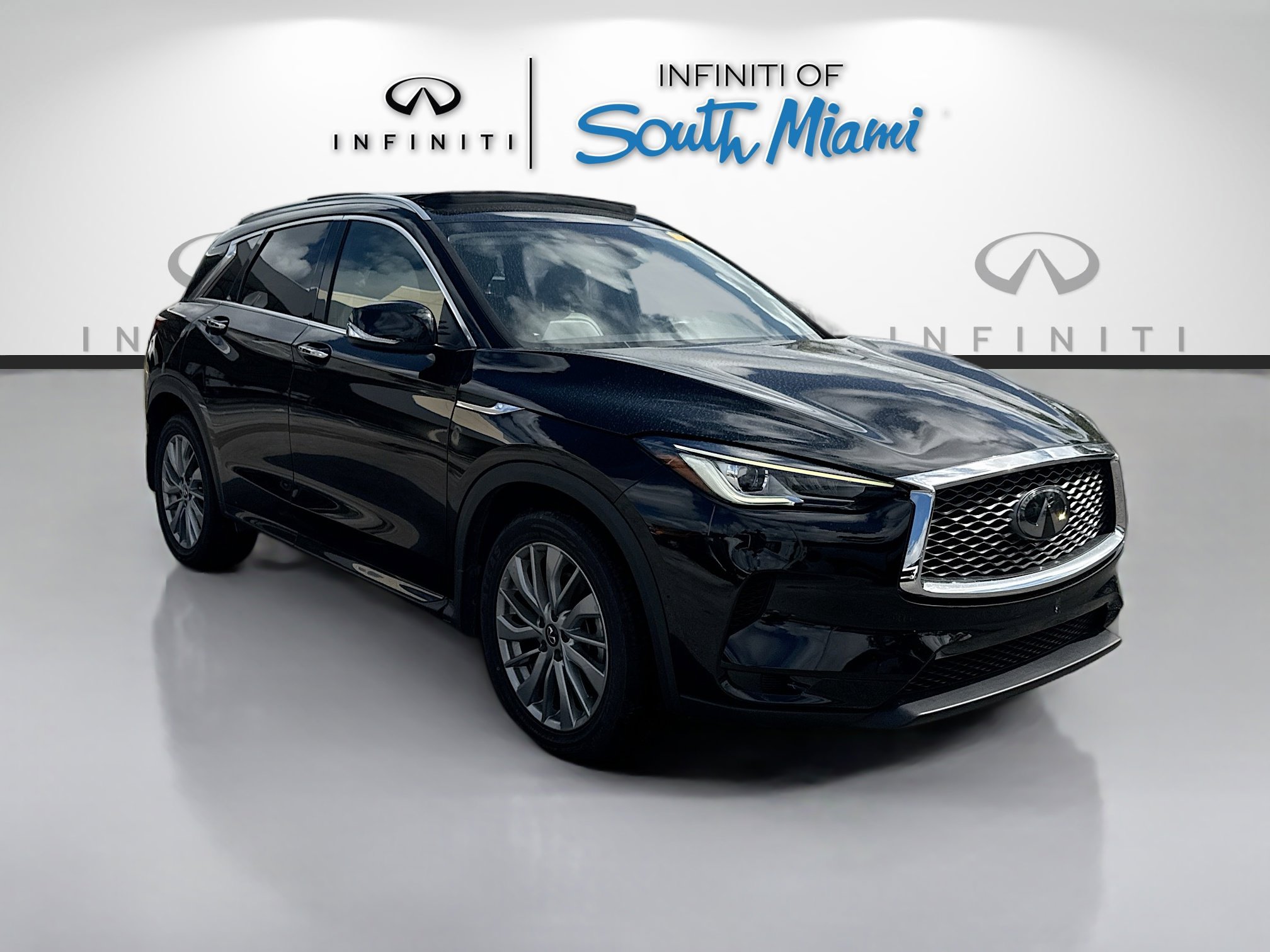 2023 INFINITI QX50 Luxe