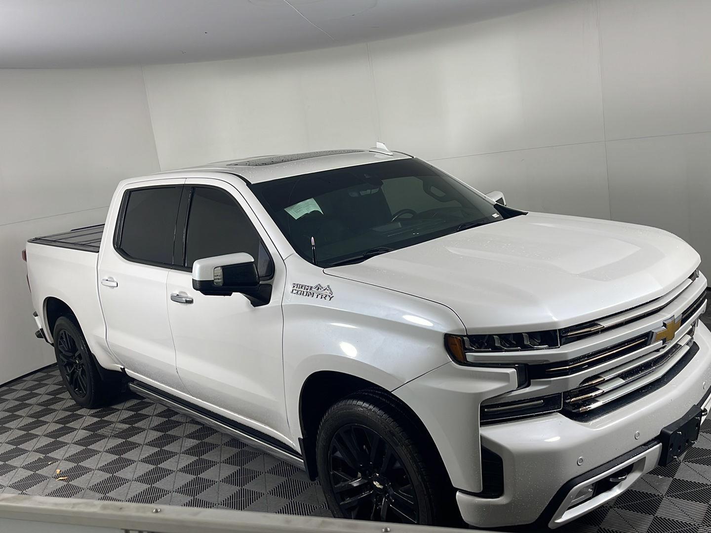 2019 Chevrolet Silverado 1500 High Country photo 4