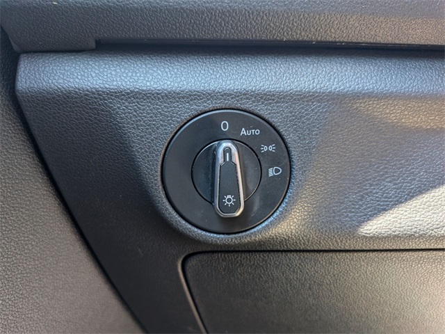 2024 Volkswagen Jetta 1.5T SE photo 23