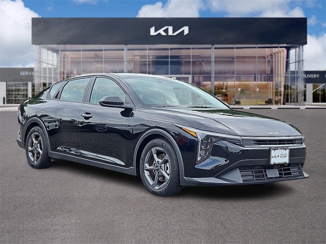 Certified Used 2025 Kia K4 LXS FWD 4D Sedan