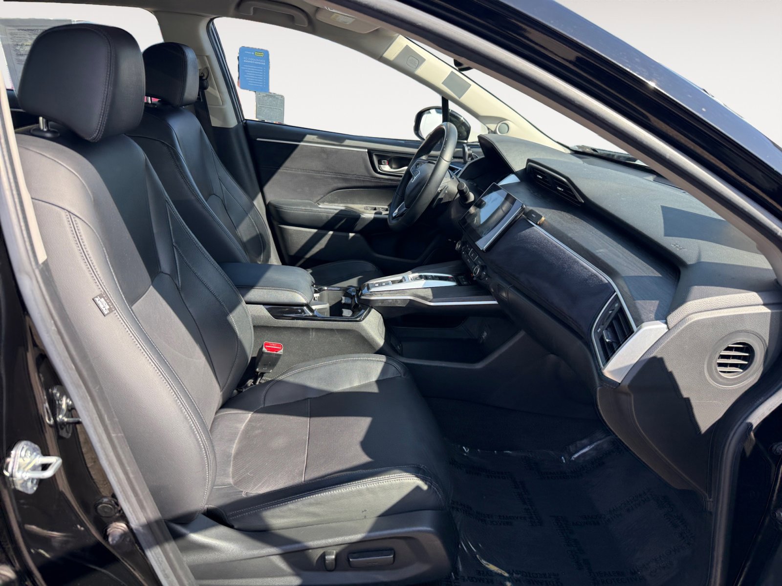 2018 Honda Clarity Plug-In Hybrid Touring photo 19