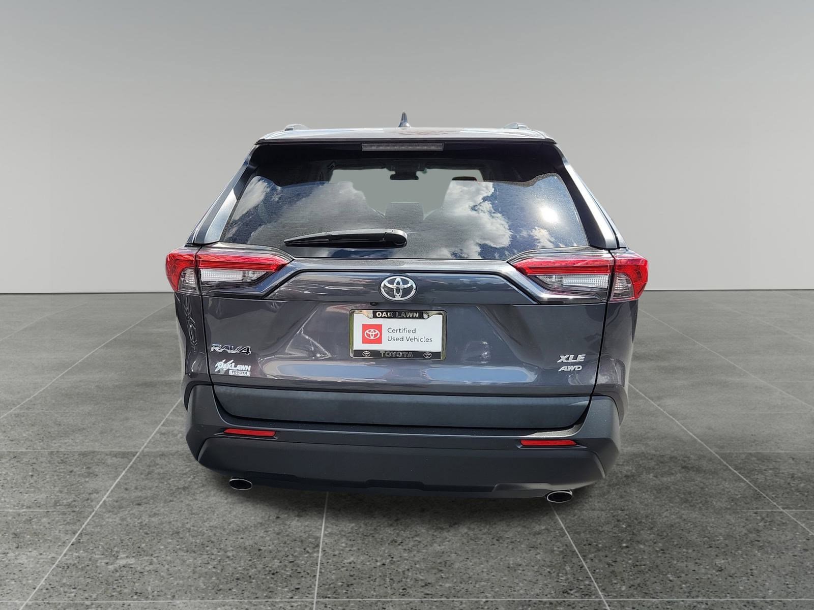 2023 Toyota RAV4 XLE photo 5