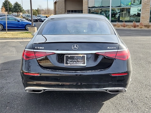 2024 Mercedes Benz S 580 4MATIC photo 3