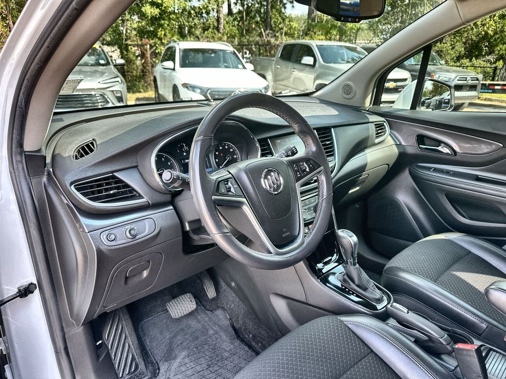 2019 Buick Encore Preferred photo 9