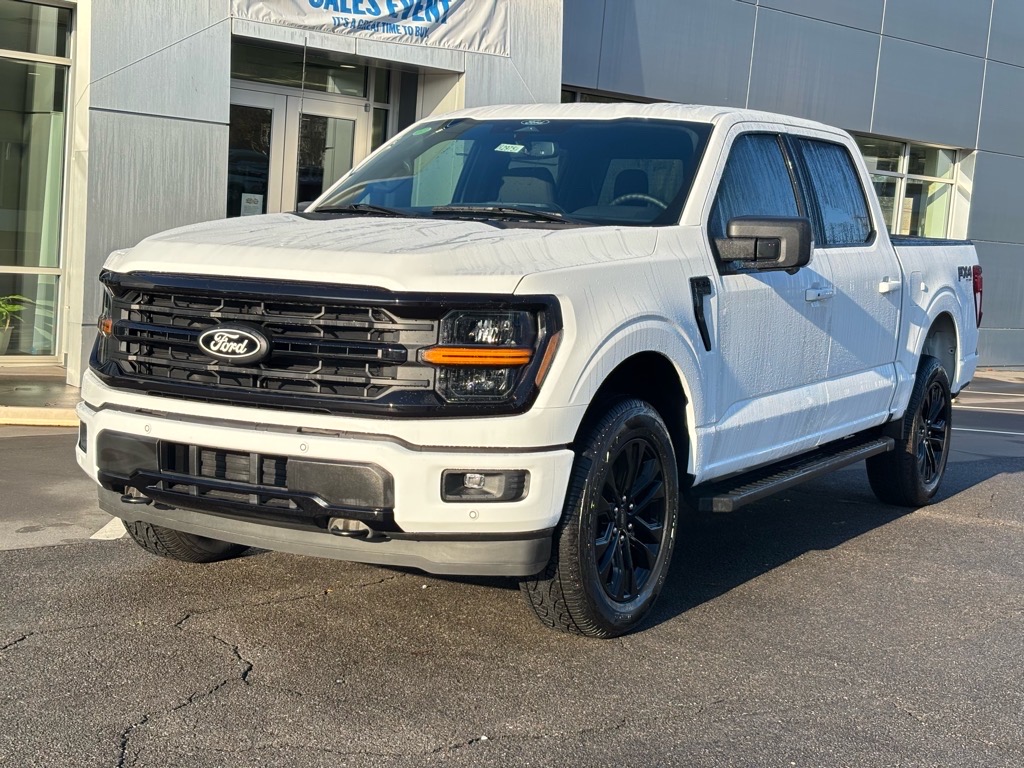 2025 Ford F-150 XLT's photo
