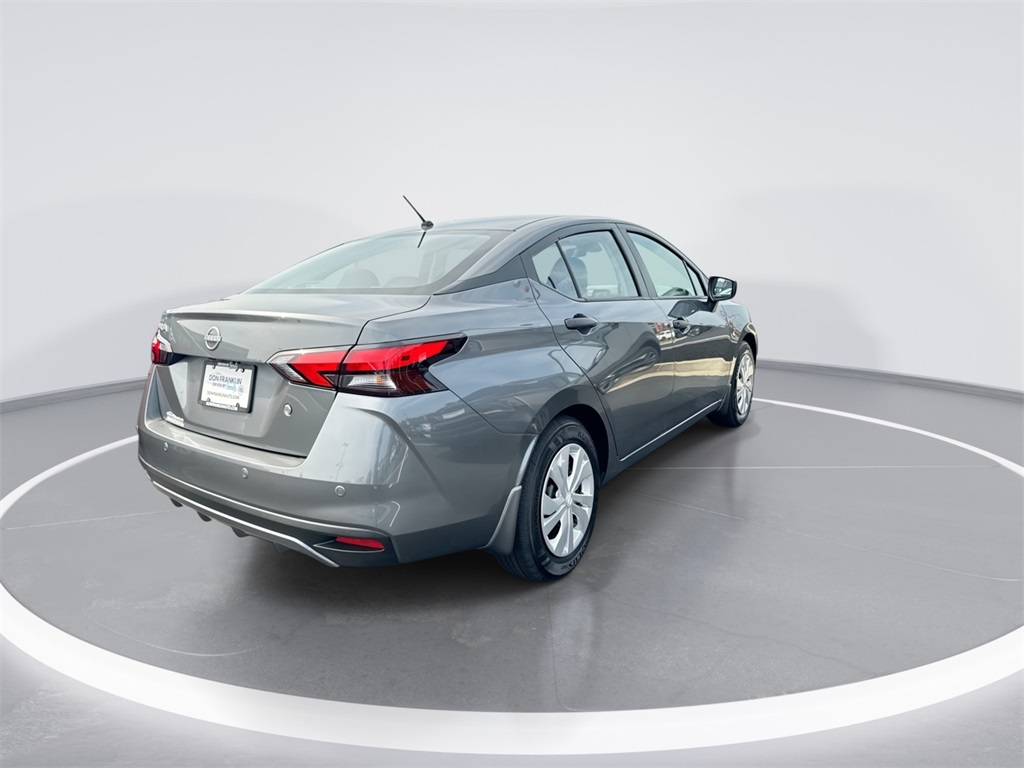 2025 Nissan Versa 1.6 S photo 8