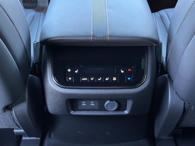 2025 Nissan Armada photo 18