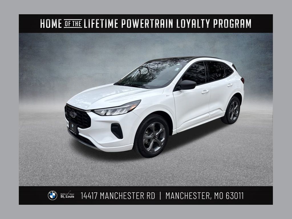 2023 Ford Escape ST-Line's photo