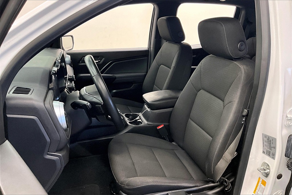 2024 Chevrolet Colorado LT photo 20