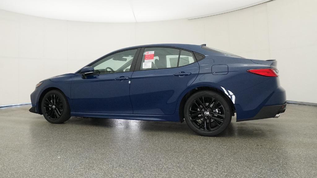 2025 Toyota Camry SE photo 12
