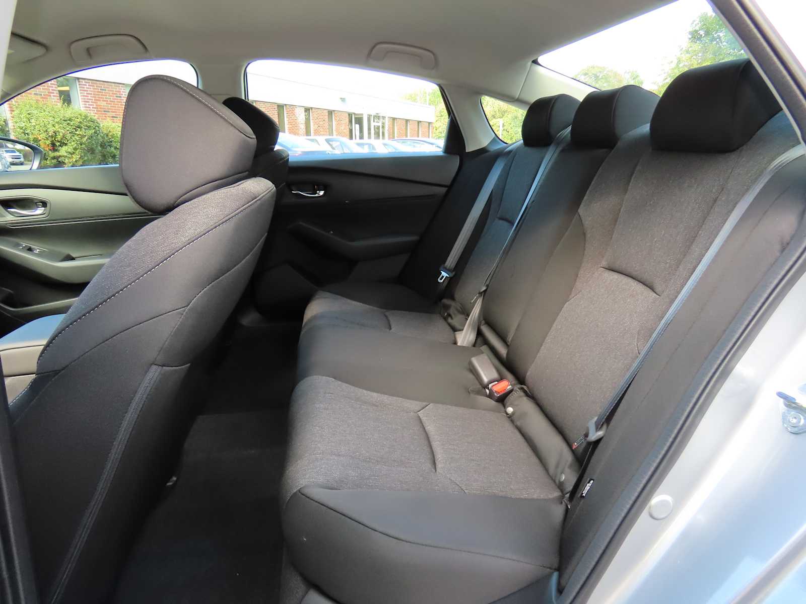 2025 Honda Accord LX photo 8