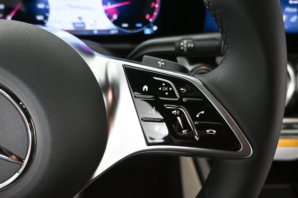 2025 Mercedes Benz GLA 250 photo 11