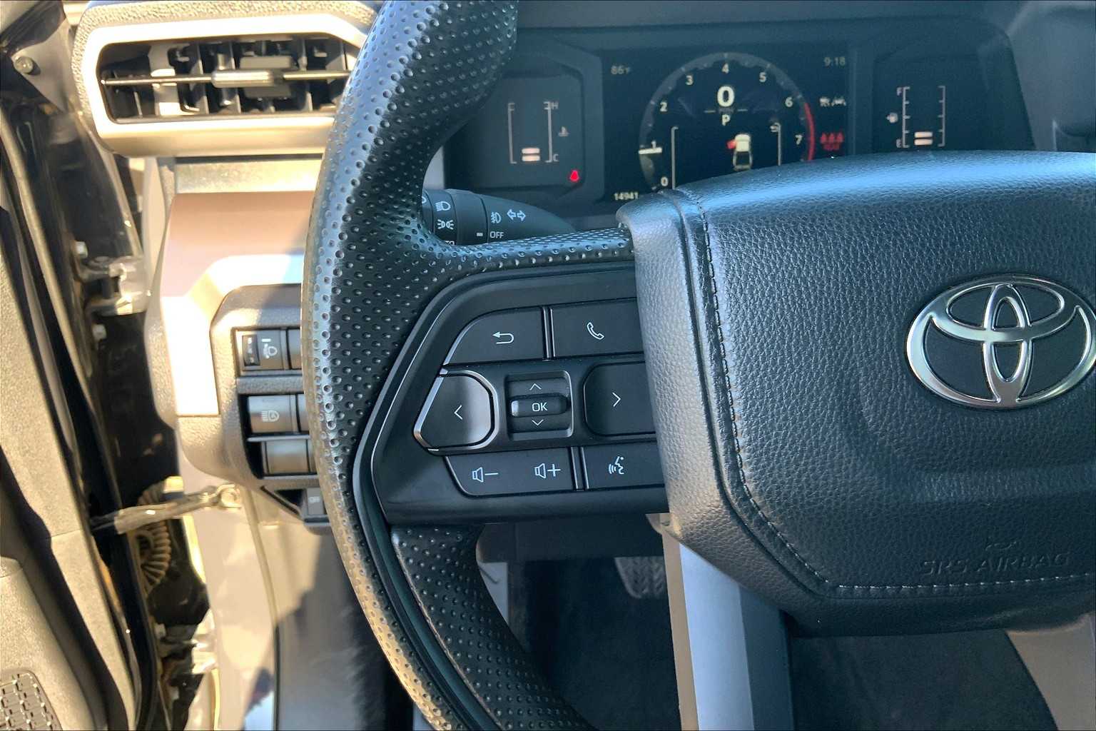 2024 Toyota Tacoma SR5 photo 22