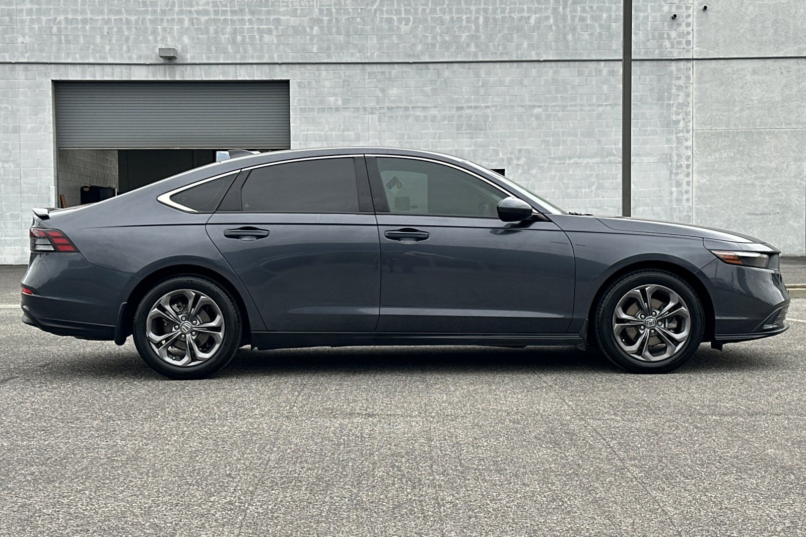 2023 Honda Accord EX photo 3