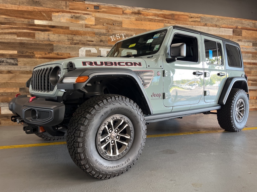 2024 Jeep Wrangler Rubicon photo 2