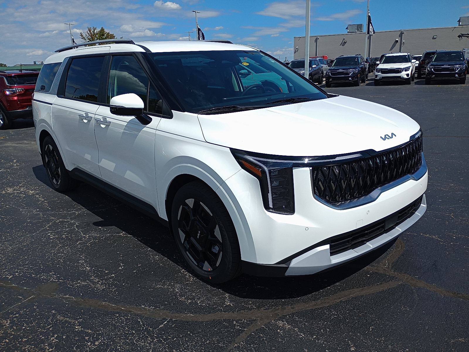 2026 Kia Carnival EX's photo