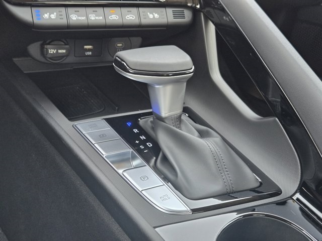 2025 Hyundai Elantra Hybrid Limited photo 13