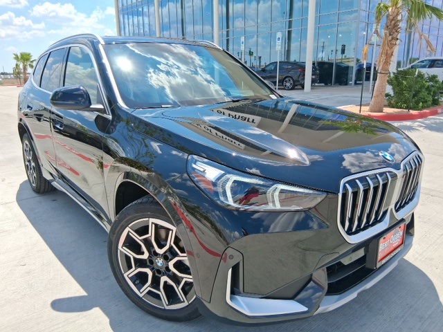 2026 BMW X1 28i's photo